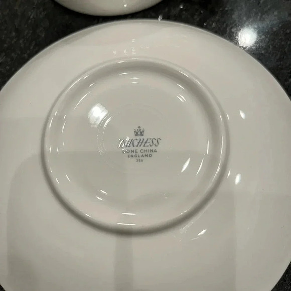 Duchess Bone China -vintage teacup and saucer - Picture 5 of 9